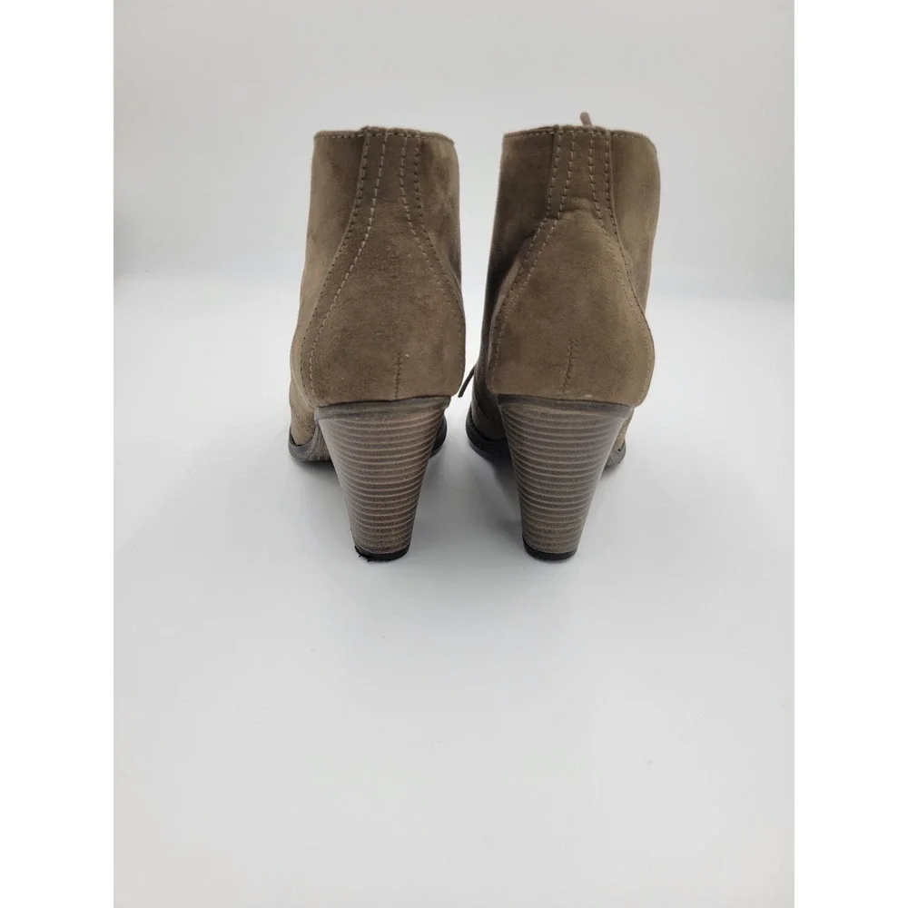 MIA Shawna Ladies Size 8 Brown Lace Up‎ Ankle Boots w/heel Faux Suede Fabric